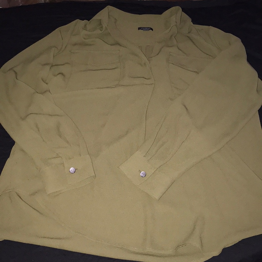 Super cute ANN TAYLOR blouse!!!